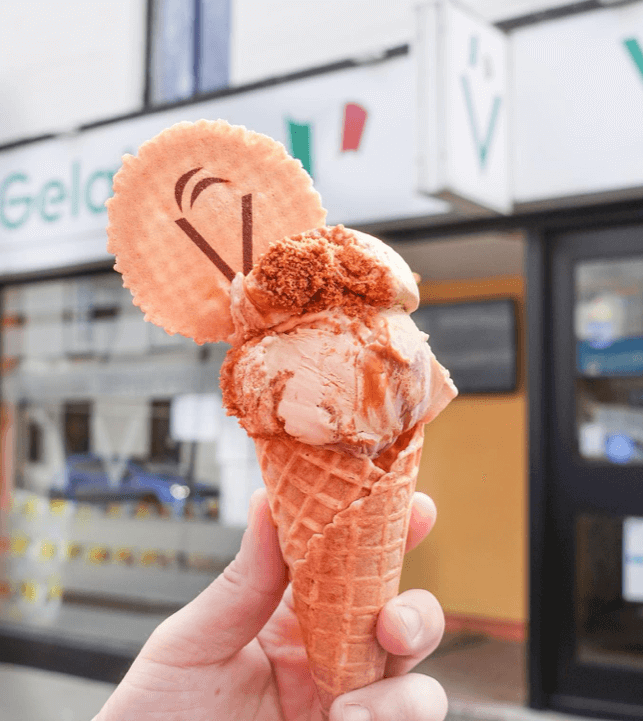 Get the scoop on the coolest Ice Cream shops in Dundee! 1 visocchios-icecream-dundee