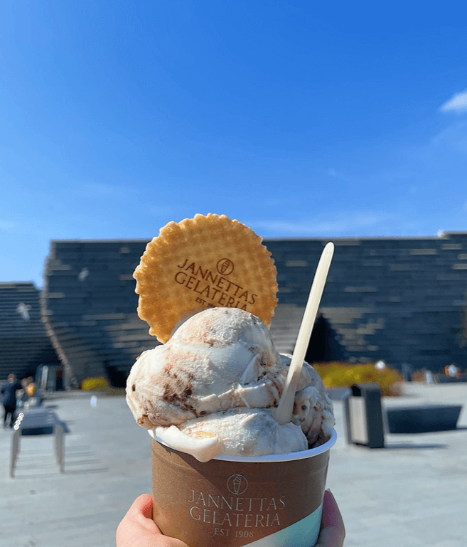 Get the scoop on the coolest Ice Cream shops in Dundee! 2 jannettas-gelateria-icecream-dundee