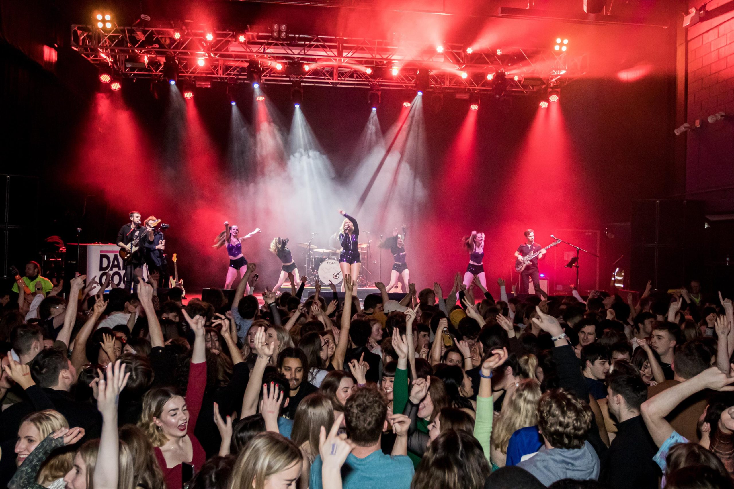 Experience the Magic of Taylor Swift with Taylormania in Dundee! 5 06 UEA scaled